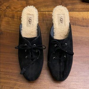 Women’s UGG clogs, 8.5 NWOT